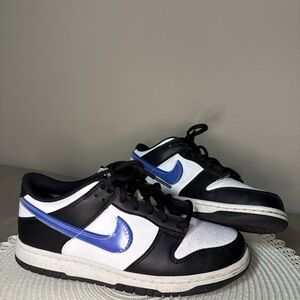 Nike Black and Blue Sneakers with Classic Design
